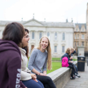 Immersion jeune en campus à Cambridge