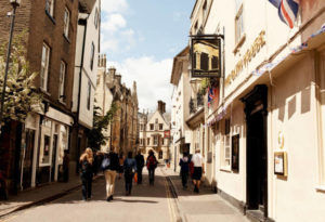 Immersion jeune en campus à Cambridge Angleterre
